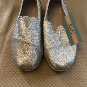Toms Slip on